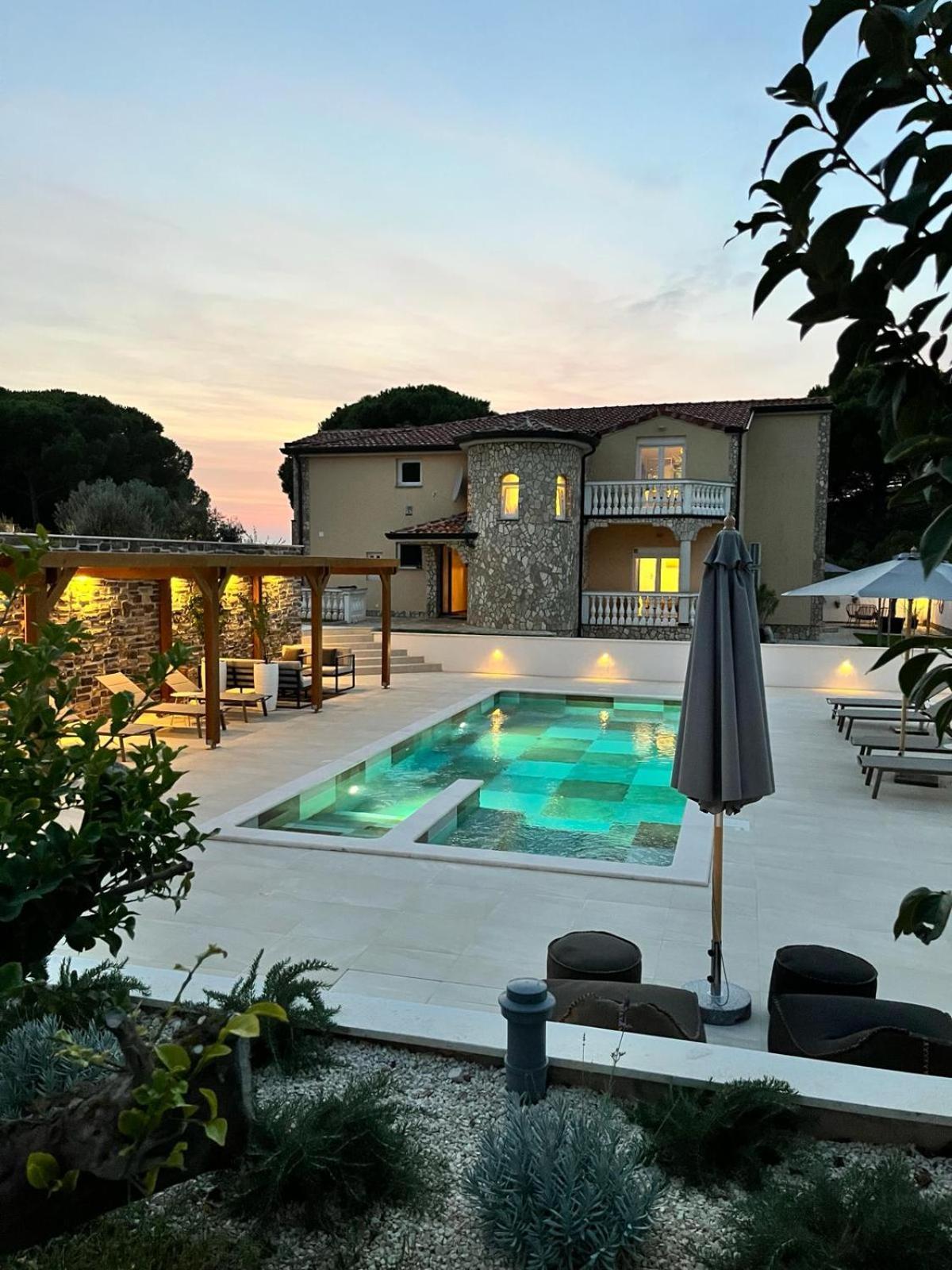 Olivea Luxury Suites Фажана Экстерьер фото